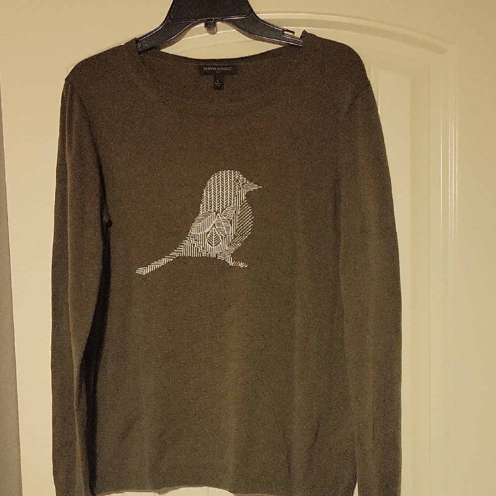 Banana Republic Green Crew Neck Sweater with Bird Graphic